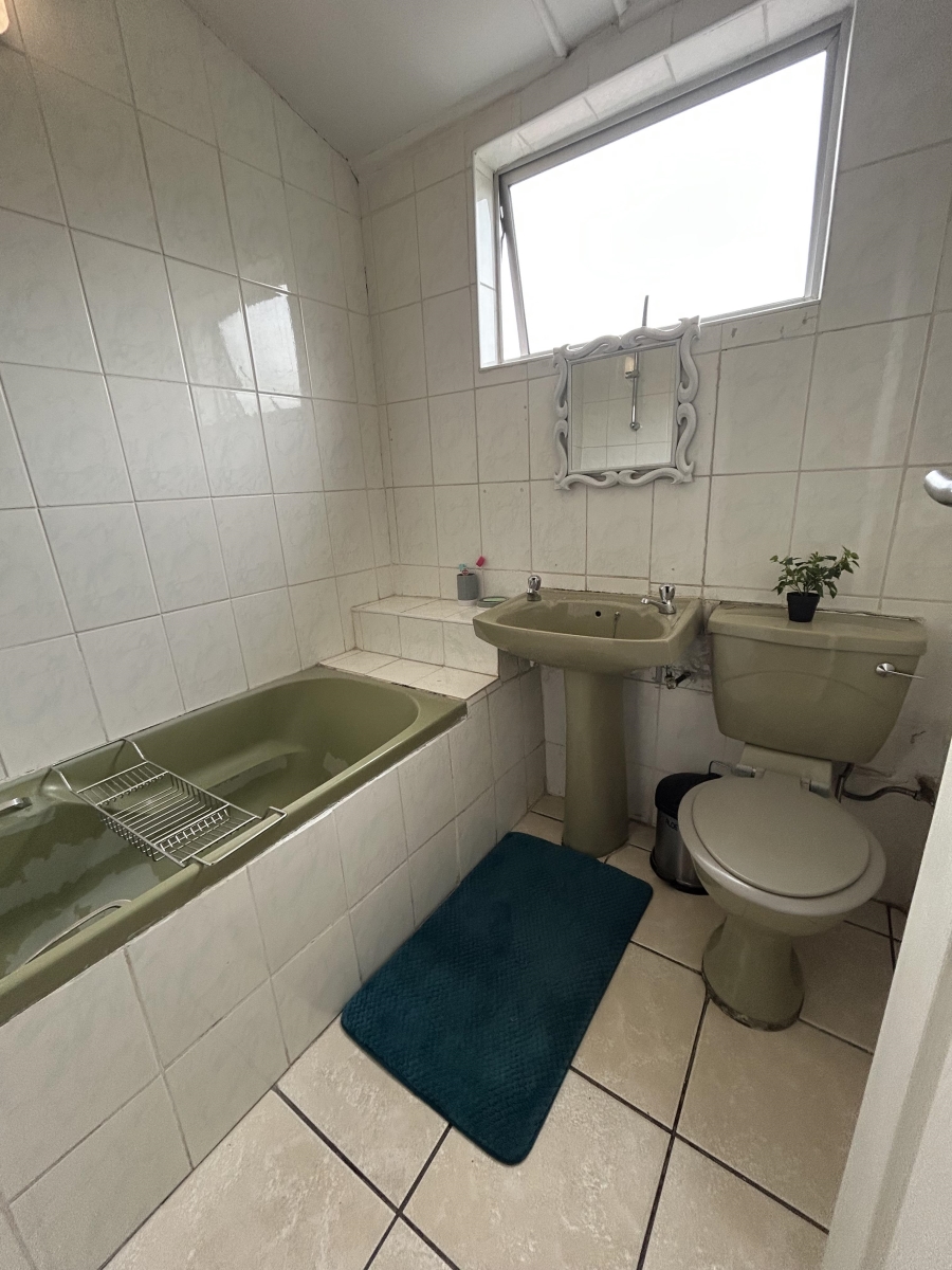 4 Bedroom Property for Sale in Braelyn Eastern Cape